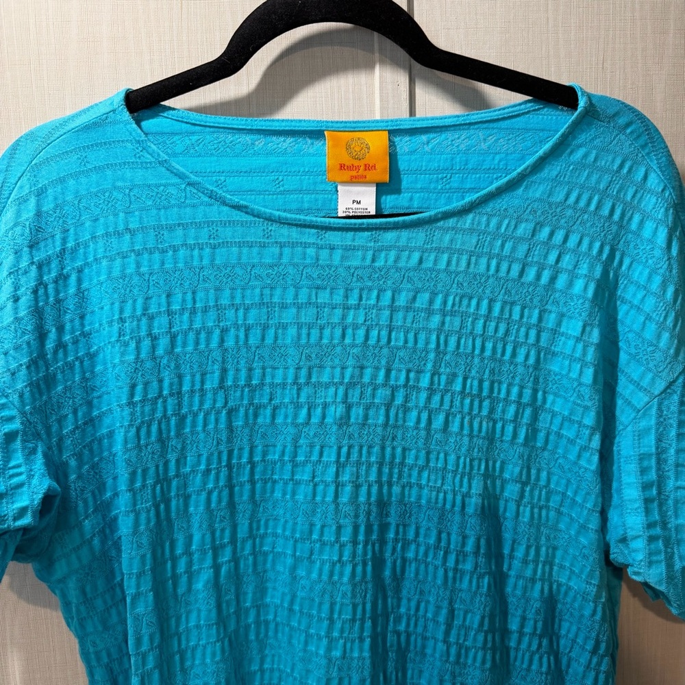 Ruby Rd. Turquoise crinkle Short Sleeve Top - Picture 2 of 7